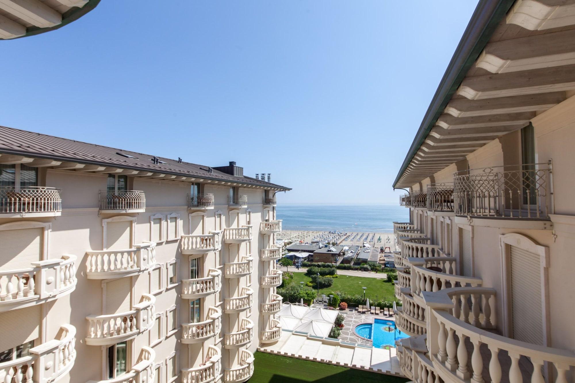Palace Hotel Milano Marittima Eksteriør billede