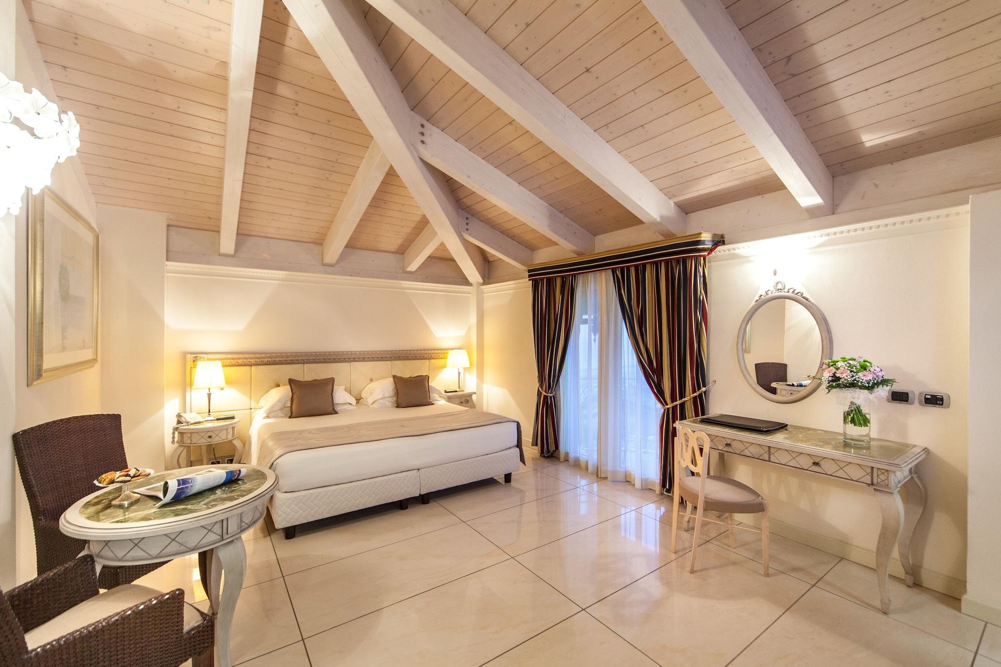 Palace Hotel Milano Marittima Eksteriør billede