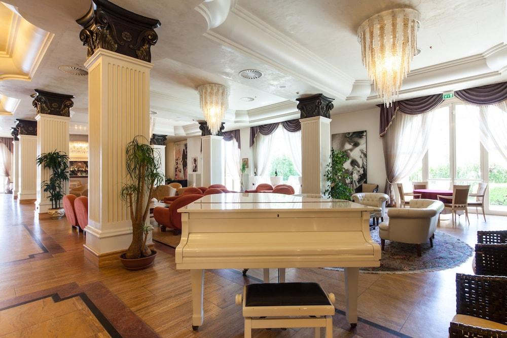 Palace Hotel Milano Marittima Eksteriør billede