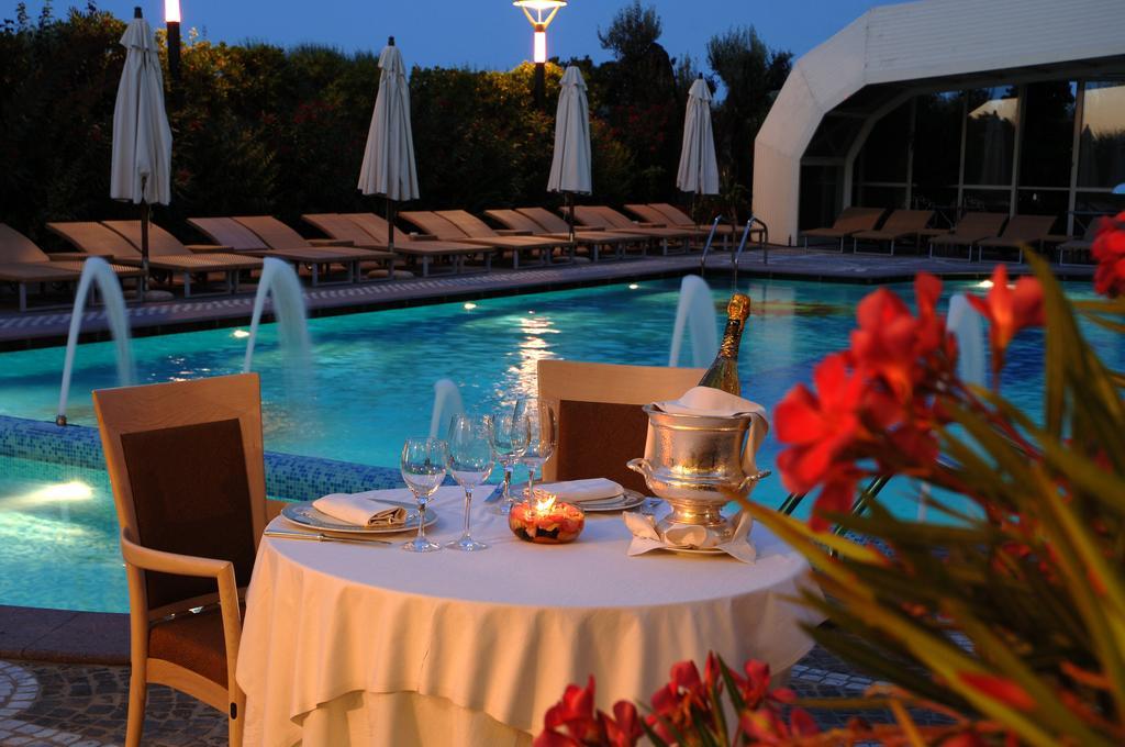 Palace Hotel Milano Marittima Eksteriør billede