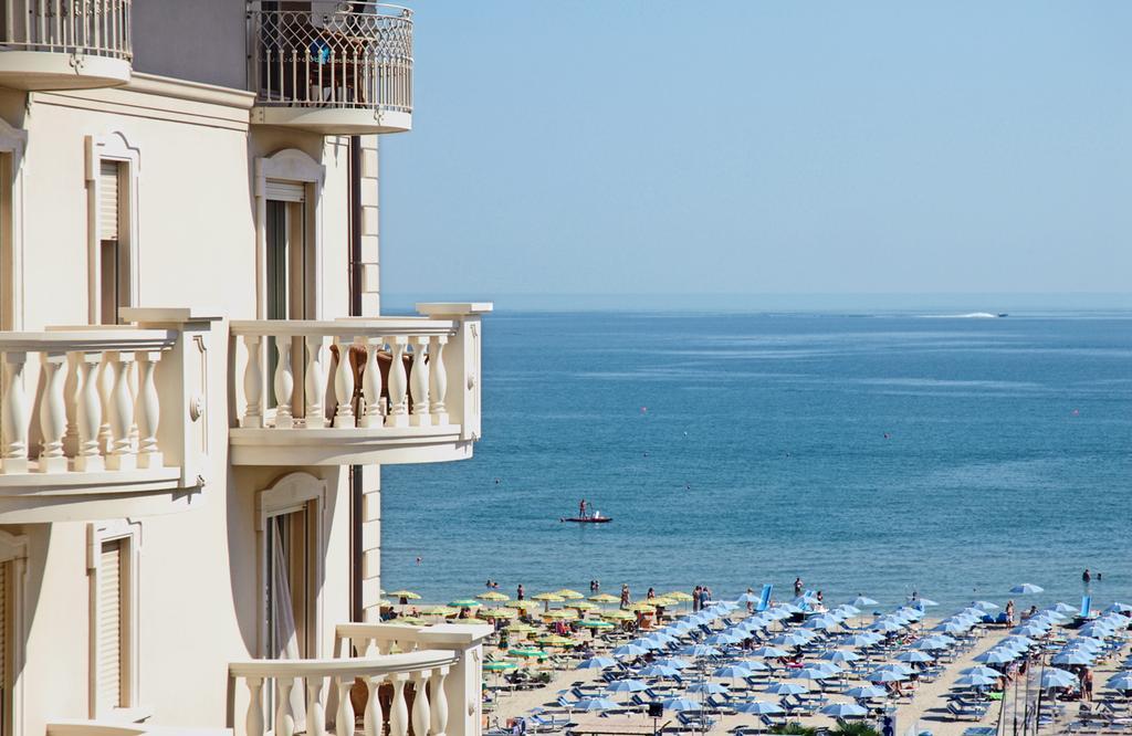 Palace Hotel Milano Marittima Eksteriør billede