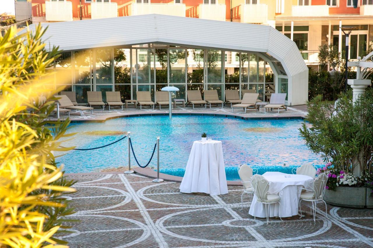 Palace Hotel Milano Marittima Eksteriør billede