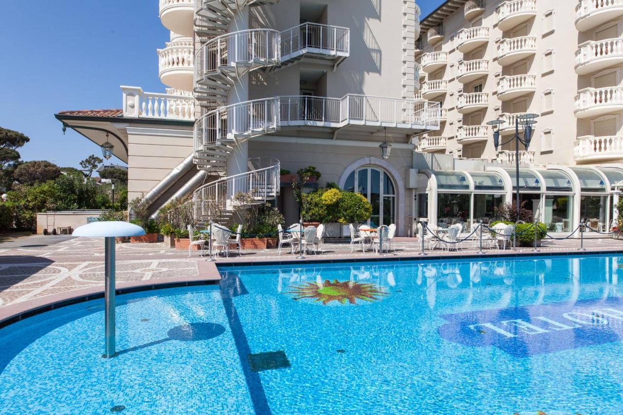 Palace Hotel Milano Marittima Eksteriør billede