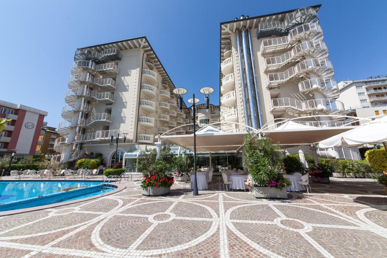 Palace Hotel Milano Marittima Eksteriør billede